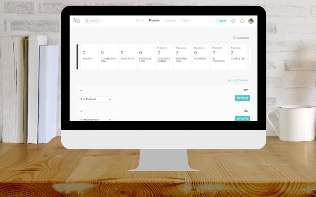HoneyBook: The Best CRM for a Small Business - Earn and Explore